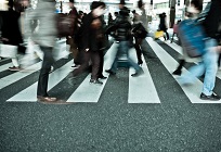日本の人口減少と移民の写真