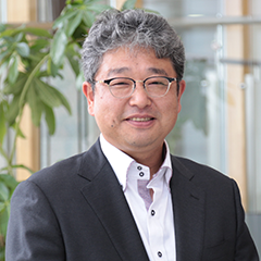 三輪 昌輝 氏